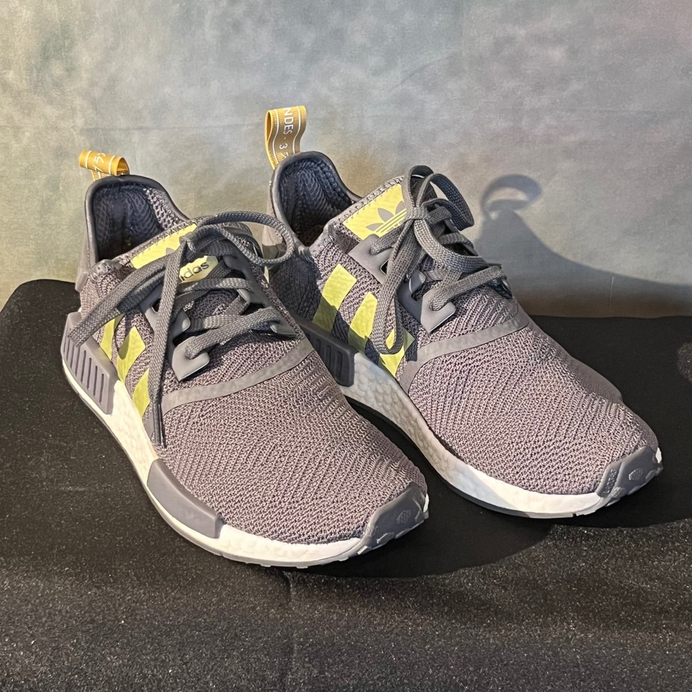 Adidas NMD R1 B37651 Shoes Gray‎ Gold Boost Running Sneaker Women's Size 9.5 - Picture 2 of 10